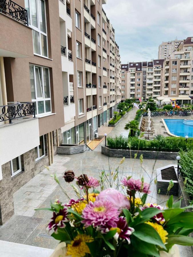 Pearl Apartments Burgas City Eksteriør billede