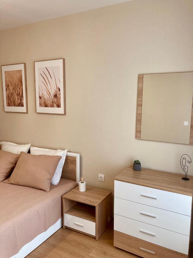 Pearl Apartments Burgas City Eksteriør billede