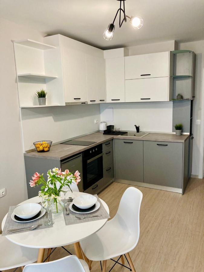 Pearl Apartments Burgas City Eksteriør billede