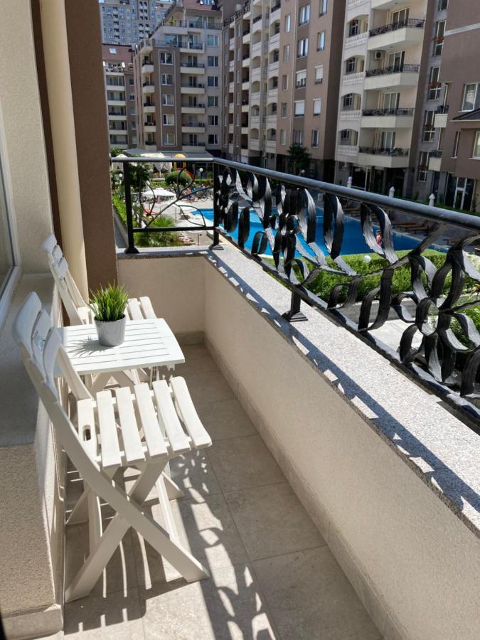 Pearl Apartments Burgas City Eksteriør billede